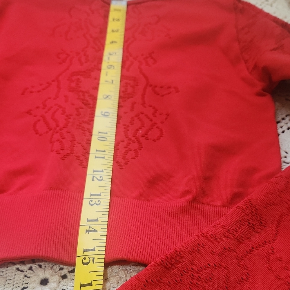 Fabletics Red Crop Top With Pretty Embossed Pattern - Picture 6 of 6